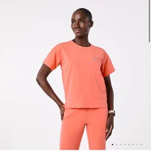 Figs Canela Crew-neck Scrub Top Bright Orange Short Sleeve Shirt size M